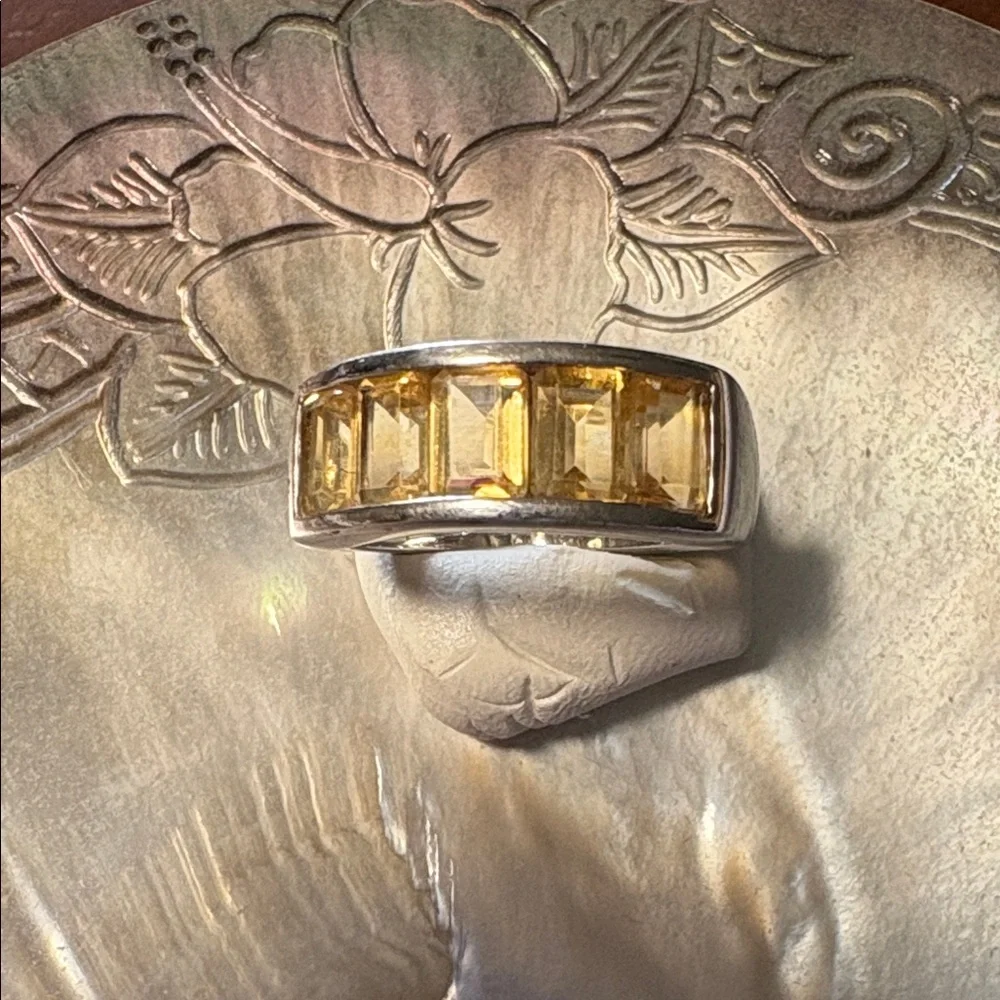 925 sterling silver citrine ring in size 8 - Picture 1 of 7